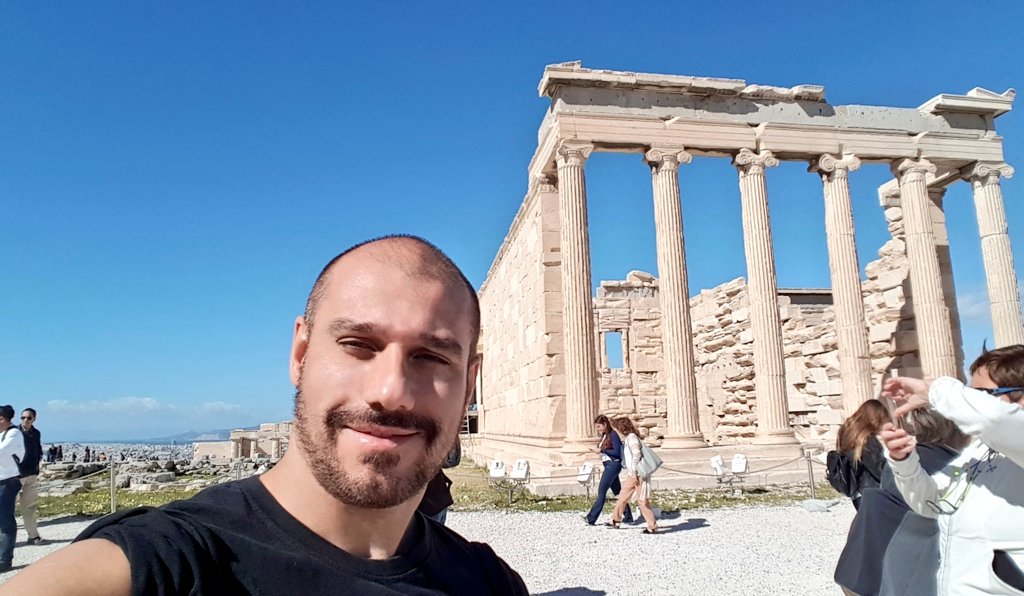 JoelSepelJOELSE's tweet photo. #athens🇬🇷 #TempleOfAthenaNike #TempleOfAthena #athena #Acropolis #Temple🇬🇷 #AcropolisParthenon #Parthenon #JOELSEPEL #JoeleSepel #joelse #RoqueroYCantador #τραγουδιστής #onewiththebigdick #havingahybridvoice #IAmTheFrontMan #IAmThePerformer #sonomoltodotato #talentosoenlamusica https://t.co/NURR8JxtUN