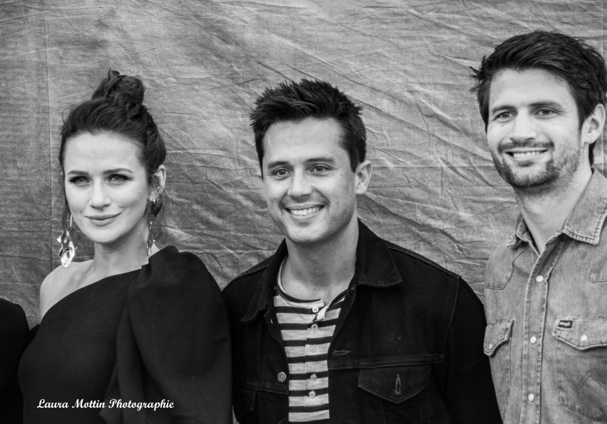 MottinLoa's tweet photo. @StephenColletti in Paris at the #123ravens by @EmpireConv #Onetreehill #freresscott #chaseadams #Lauramottinphotographie https://t.co/z4VnHstQRk