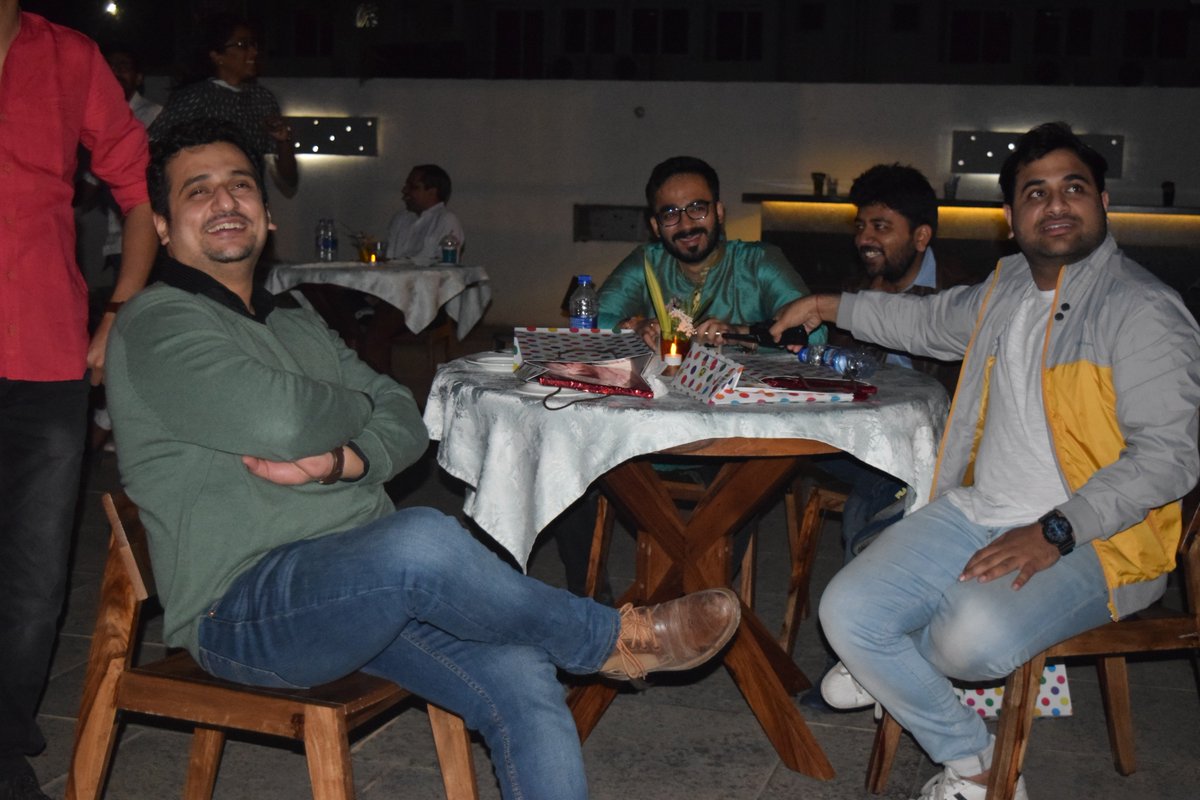 Woxsen's tweet photo. Welcome back, Alumni! Glimpses from "The Grand Alumni Meet 2018" @ Woxsen School of Business.
The campus has become more vibrant with the return of alumni. "Reminiscing memories, re-living old days, strengthening bonds and of course, fun and feast!"
#alumnimeet2018 #woxsen https://t.co/2zd0cPCra0