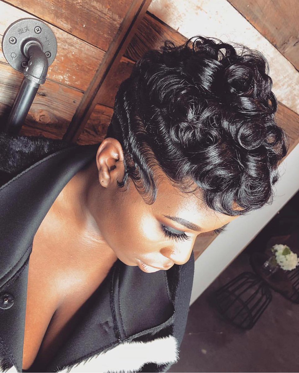 influanceus's tweet photo. 🤩🤩🤩@t.techniques is the queen of playful textured pixie cuts! Love the way you style and cut short hair using our products! 🤩🤩🤩#influancehaircare1 #style #dreamhair #pixiecut #pixieperfection #shorthairdontcare #beauty #voiceofhair #stylecrush https://t.co/LiLKfVjwBl