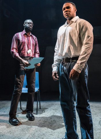 TheatreNewsWeb's tweet photo. https://t.co/H53qyDUP8a Sweat #review #DonmarWarehouse @DonmarWarehouse #SweatPlay https://t.co/Y2b86CBt6G https://t.co/MaxWiqRePJ