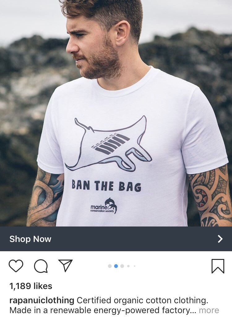 TheTimMonroe's tweet photo. Hey @KissStraws - can’t wait for friends n’ family to open their awesome #xmas gifts I picked up @YE_NI #bigmarket @StGeorgesMarket! Because plastic straws totally suck✌️Saw this @Rapanuiclothing tee &amp; thought of you guys. I’m gonna get me some &amp; spread the word... #savetheplanet https://t.co/1CqXacjq2Z