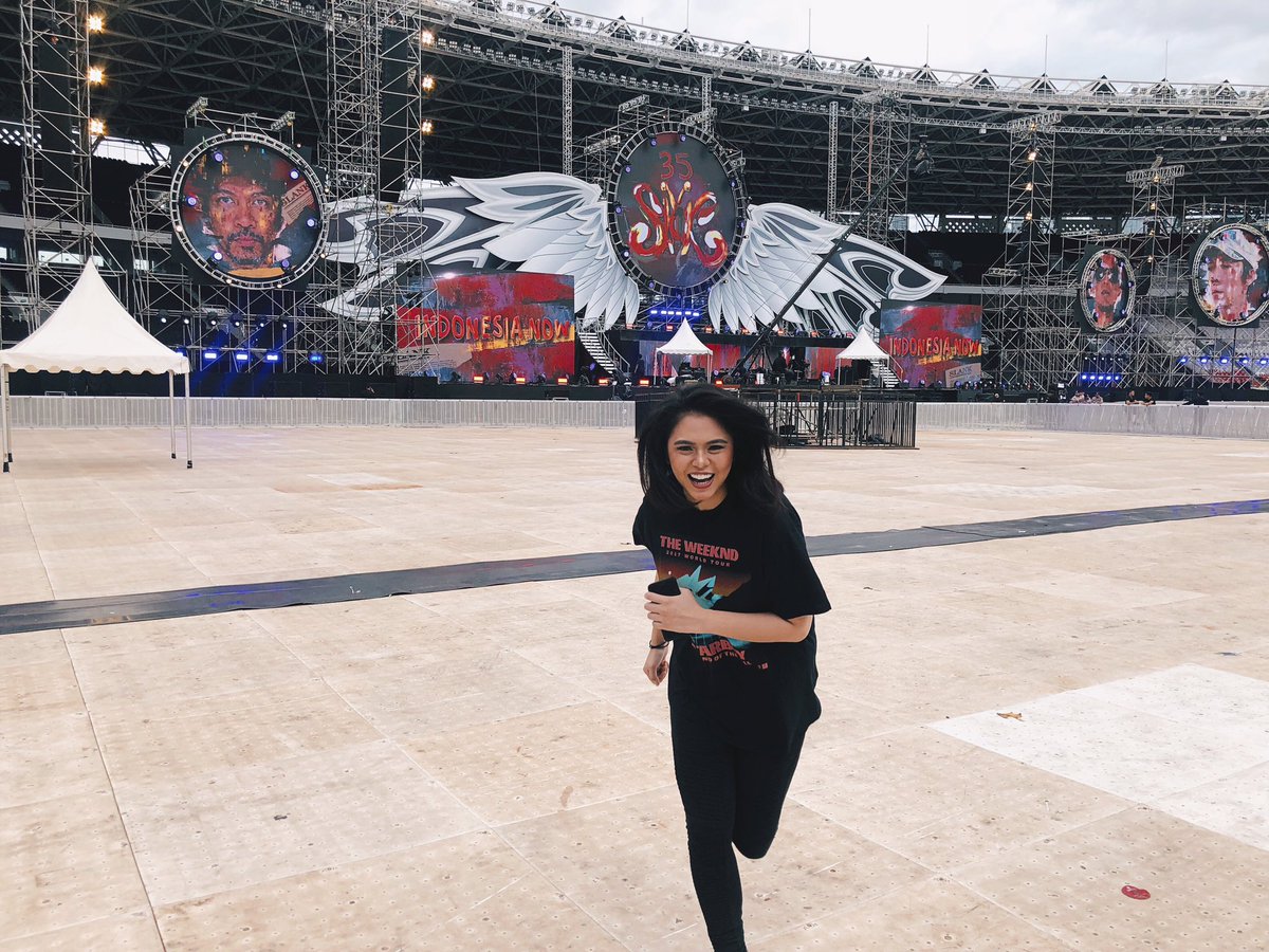 will be my biggest stage &amp; crowd.
SLANK Indonesia Now
20.00 WIB - Live NET TV