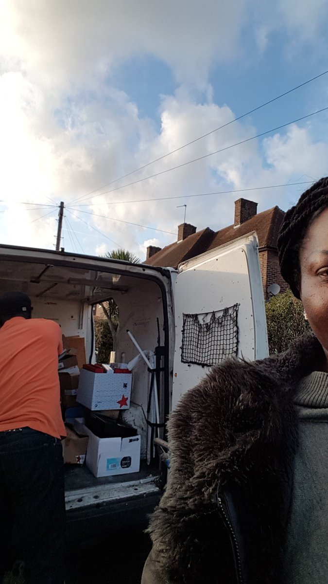 ukapes's tweet photo. #ukapes sends a truckload of learning resources to #Freetown @PathfindersJI @fantsuam @dadamac @IamIshaSesay @MohamedSidibay2 https://t.co/LA2q5TTexM