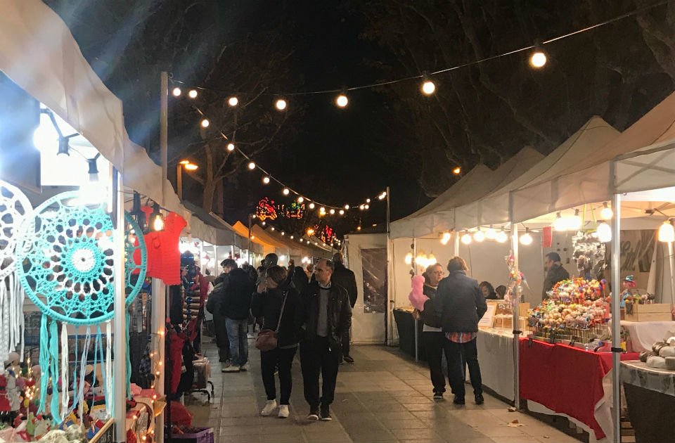 molletvalles's tweet photo. La Fira del Regal de Nadal arriba a Mollet https://t.co/pvpwG7DPQR https://t.co/049HrHW7ph