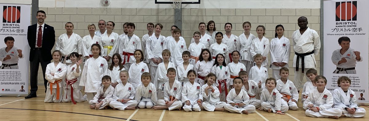 BristolKarate_'s tweet photo. Merry Christmas &amp; a Happy New Year. #Bristol #Karate Centre will be even stronger in 2019! #JKA #Shotokan https://t.co/3Rhshnxafd