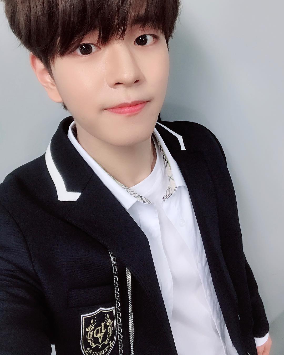 アイドル UNIFORM T-SHIRT seungmin UNIFORM SHIRT - Seungmin / Stray Kids『Stray Kids World Tour
