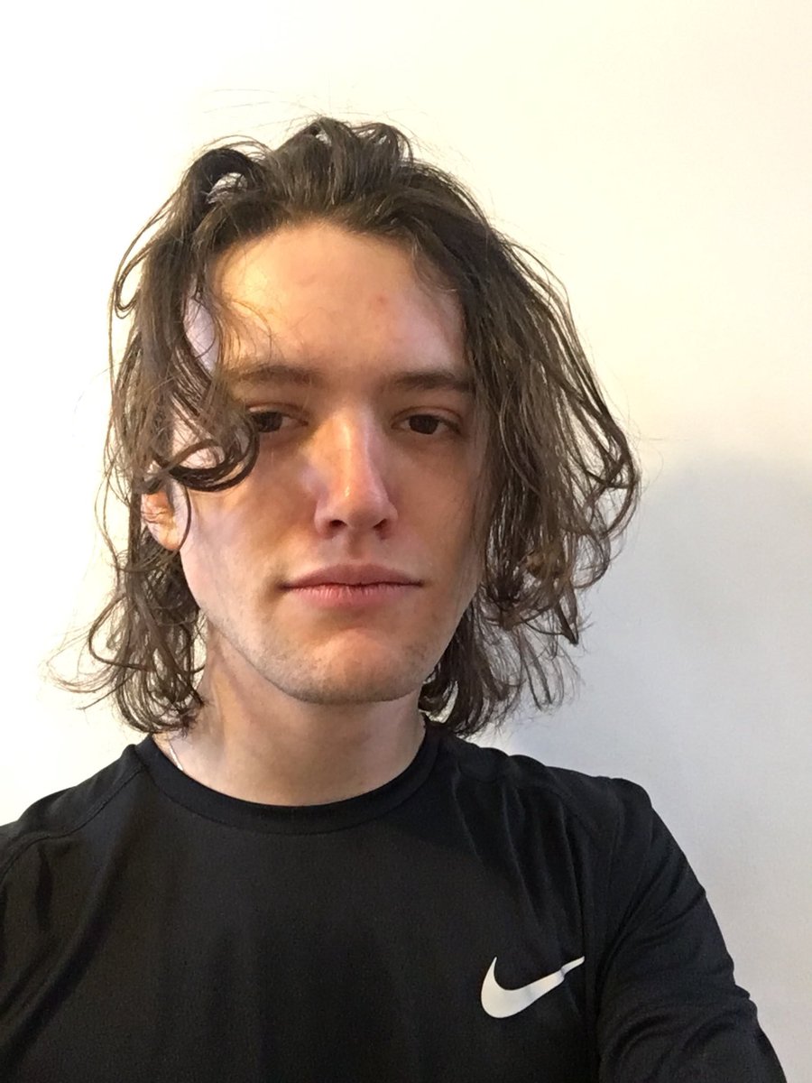 rogskillerqueen's tweet photo. bruh why is no one talking about deakys son who is literally a copy of him https://t.co/o87ReaKPU9