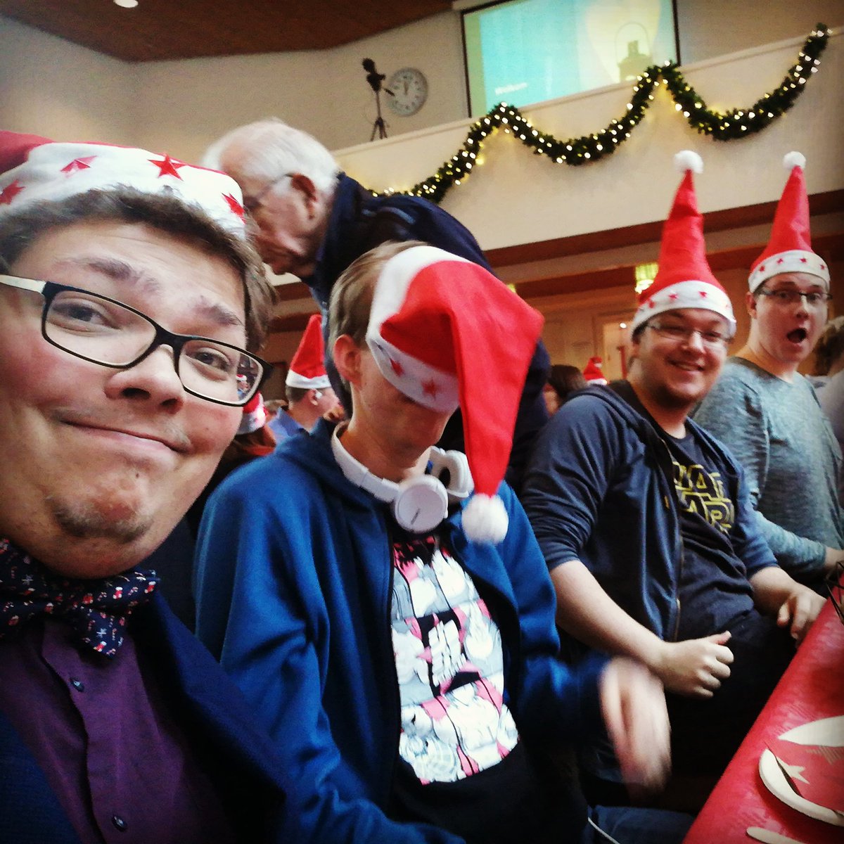 JustinHorssen's tweet image. Familie kerstfeest in @Legerdesheils korps Amsterdam west #Christmas