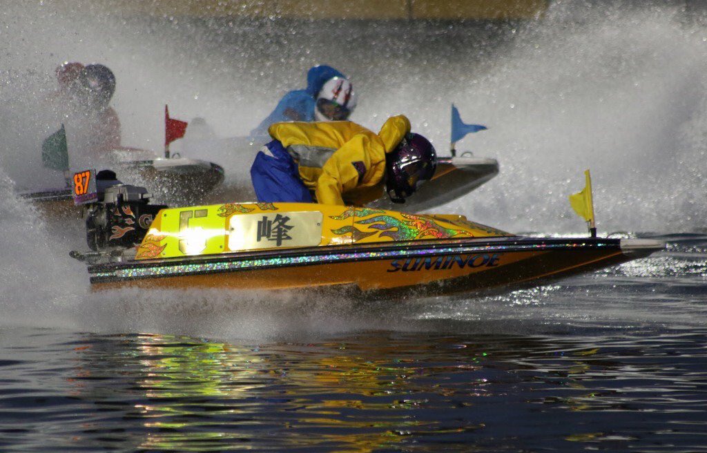 よしひろ 気持ちが落ち着いたんで書きます 平成最後のグランプリ 本日準優勝戦が行われ5コースから見事な捲り差し しかも2万円代の配当も取らせてもらい明日の優勝戦1号艇 もう今から泣く準備をしておきたいと思います Ww 住之江