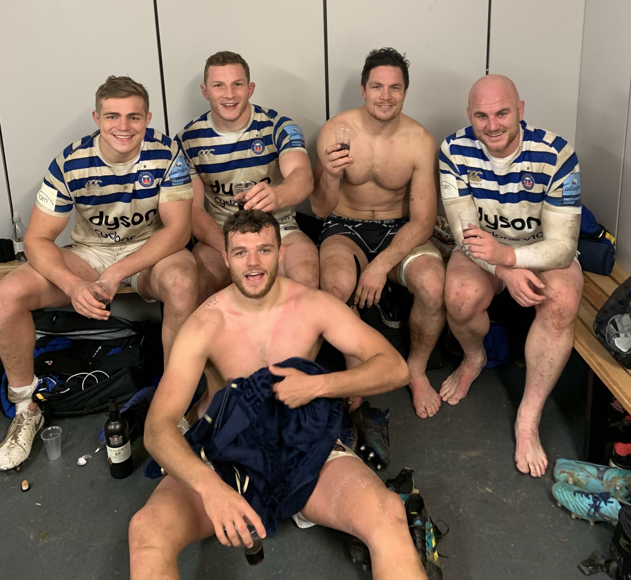 Matt Garvey в X: „Good win on the road. Thanks for all the support. Some  great work from these boys. Merry Christmas from the Back Row lads.  t.counYj2laOjH“  X