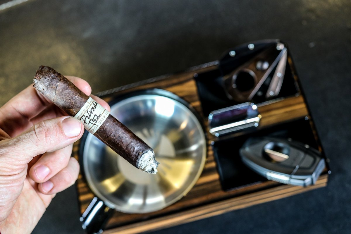 HOLIDAY GIFTS || Swing by Karma for the latest cigar gifts and deals. Classic and rare cigars, humidors, cutters and butane lighters we’ve got you covered. #cigars #cigargifts #christmas #holidays #christmasgifts #humidors #smoke