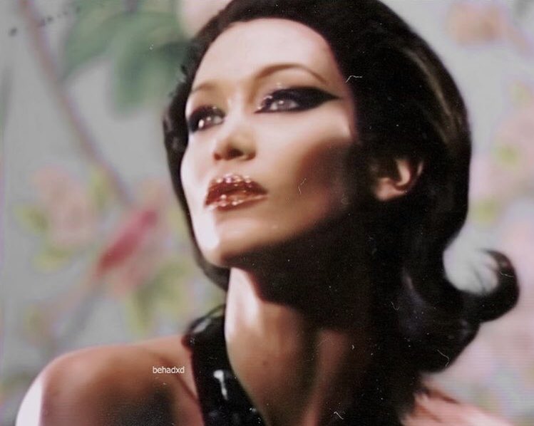 Happy birthday to the one and only Carla Bruni!! 