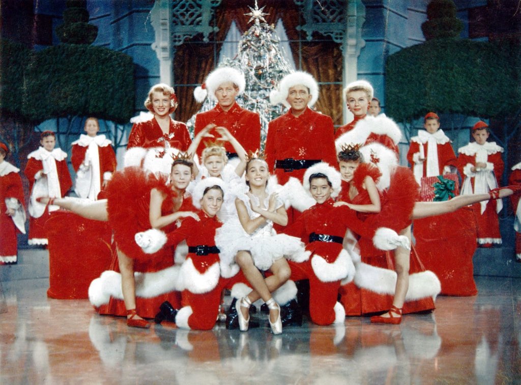 2AFilms's tweet photo. 23rd December: Schmaltz, ahoy! It’s WHITE CHRISTMAS (Michael Curtiz, 1954) #2Advent https://t.co/8F6CQzkr6E