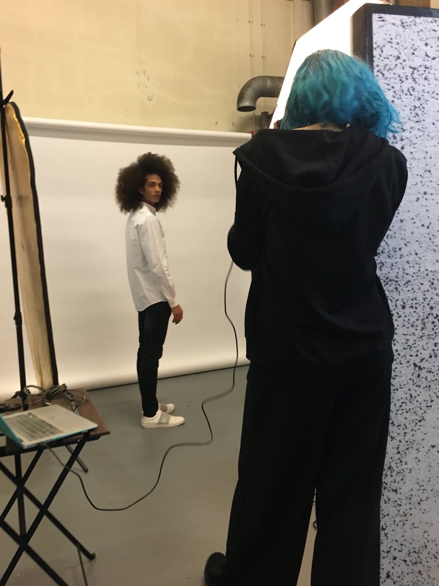 Getting creative, trying things out with the sweetest <a href="/maankonijn/">Maan Limburg</a> before she’s ✈️ Shoutout to Akie #modelsrockagency for letting me do 5 hairdo’s, 6 make-up looks and all within 4 hours😳 #testtest