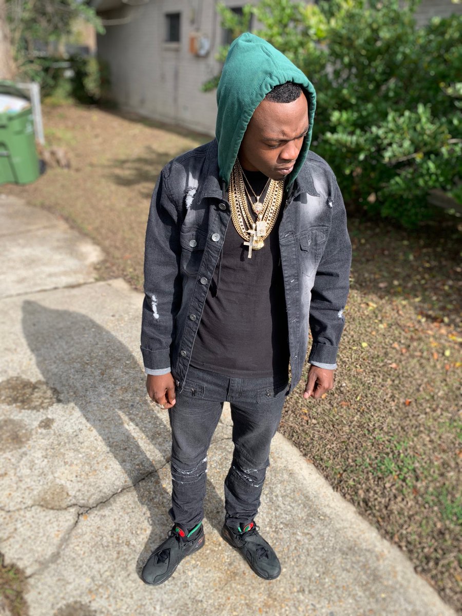 CASHHEADPNF's tweet photo. So many pray🙏🏾on yo downfall‼️ https://t.co/njrfGZyrlR