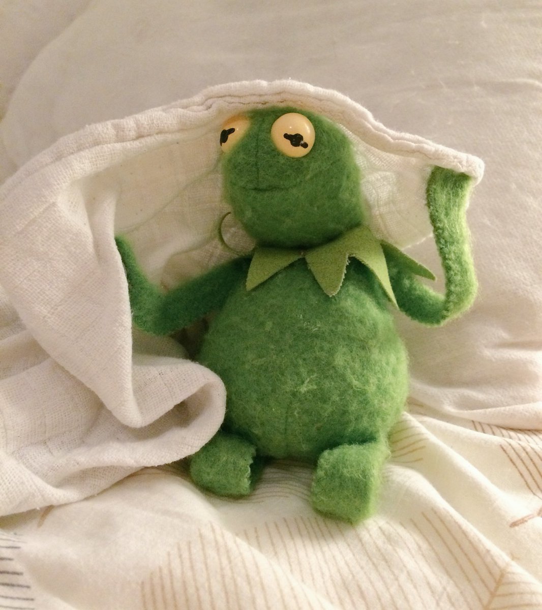 yourproblem_1's tweet image. Завтра последний день в школе,а потом каникулы.
И Я буду сидеть все дни в одеяле и ничего не делать🙃