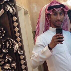 Strange1Man's tweet photo. هذا الي اذا خالاته شافوه يقولون جا المزيون https://t.co/Wb2j3gGpMm