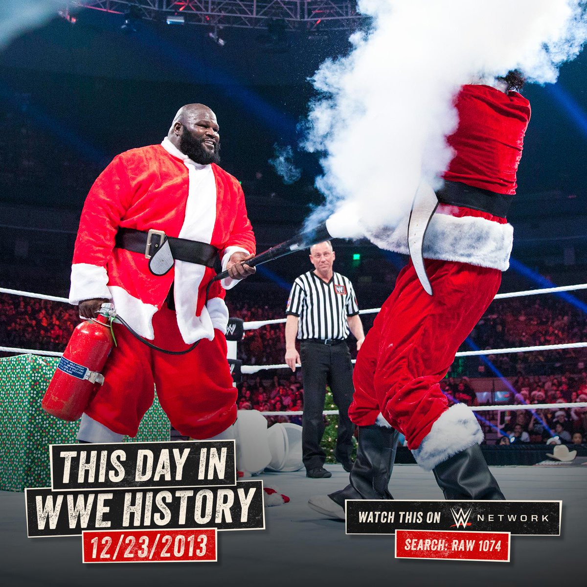 WWENetwork's tweet photo. #GoodSanta and #BadSanta CLASHED on #Raw five years ago today... https://t.co/eUKme6xHNF https://t.co/xPUWEfniNp
