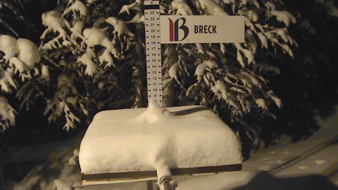 breckenridgemtn's tweet photo. Morning report! Sunday, Dec 23.

❄️  6” in the last 24 hours 
☀️  Clear skies  
⛷  177 Trails
🌲  2700+ acres
🚡  33 Lifts 
📝  https://t.co/88C6X2OE13

#Breck #WinAtWinter #COwx https://t.co/3tI1U0I2vh