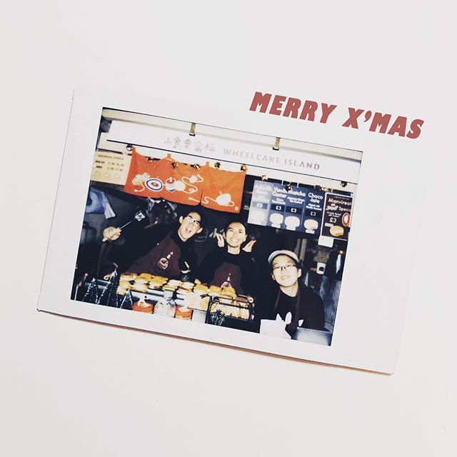 WheelcakeIsland's tweet image. 🎅🎵🐸
It’s beginning to look wheely like Christmas... 🎄 ・
👉Today we are opening as usual @oldspitalfieldarket
👉Check our Christmas opening hours below:
24th-26th CLOSED
27th 11-6
28th 11-6
29th 11-6
30th 11-5
31th 11-4
1st CLOSED
Back to reality fr… bit.ly/2EKziau