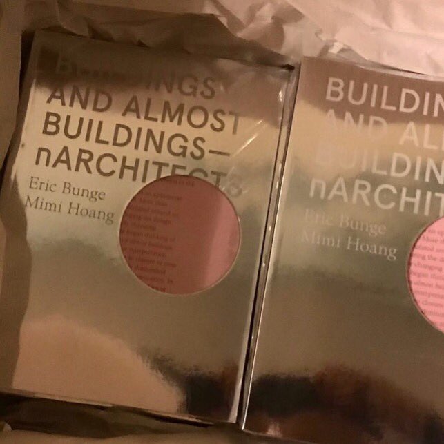 First copies of our book arrive @actar_publishers! Preorder your copy on Amazon amazon.com/Buildings-Almo…