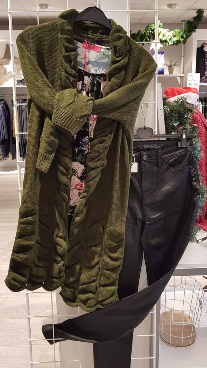 CheapyJeans's tweet photo. Cheapyjeans and Casuals in Rolde morgenvroeg weer vanaf 09:30 uur geopend.....
#Cheapyjeans #Rolde https://t.co/IFMzdFZsvQ