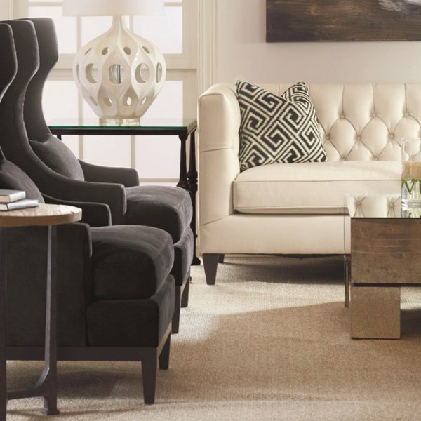 HowellFurniture's tweet image. The Beckett Sofa features a button tufted design on the back and insides of the high track arms with Mocha finished tapered wood legs. See more: ow.ly/IxWV30n3gIK   
#Bernhardt #ButtonTufted #Leather