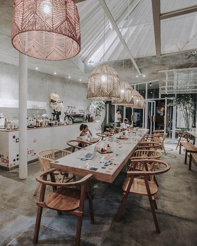 lamarzocco's tweet photo. This location @missibu_bali in Bali features the Leva- 🌺island living at it s best.
#thisisleva https://t.co/LmaXQwXhJ4 https://t.co/jPfEwJ1Q5q