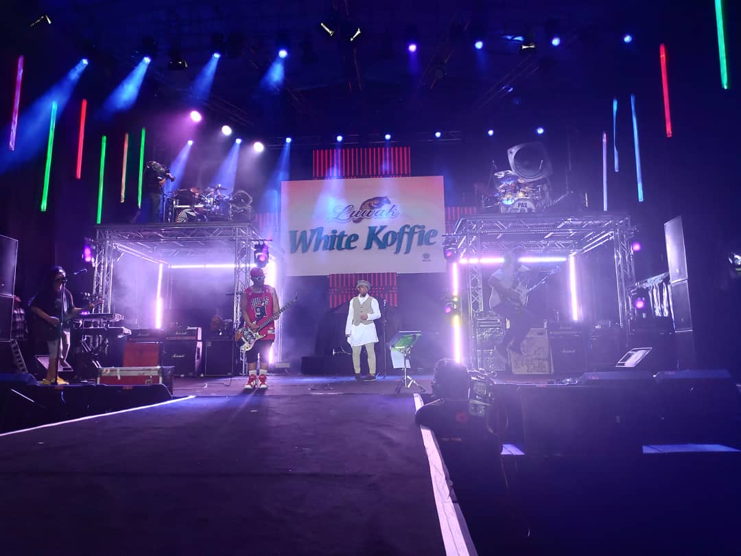 RADIOSHOW tweet media