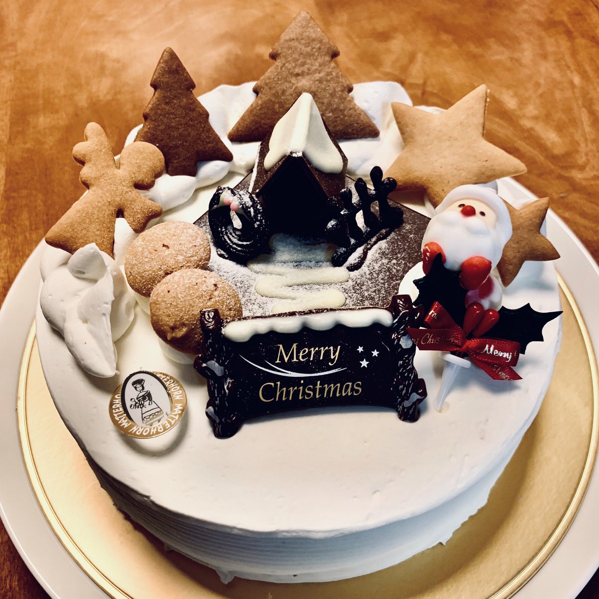 フツララ No Twitter 学芸大学駅近くにある昭和レトロな洋菓子屋さんマッターホーンのバタークリームのクリスマスケーキ 毎年これ食べに実家に行く 自由が丘のモンブランとは味も雰囲気も似てるけど姉妹店らしい