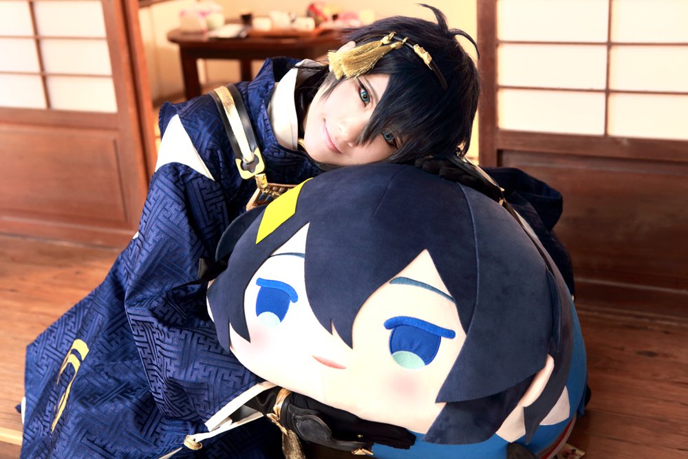在庫有り お買い得 刀剣乱舞 もちもちマスコットビッグ 三日月宗近