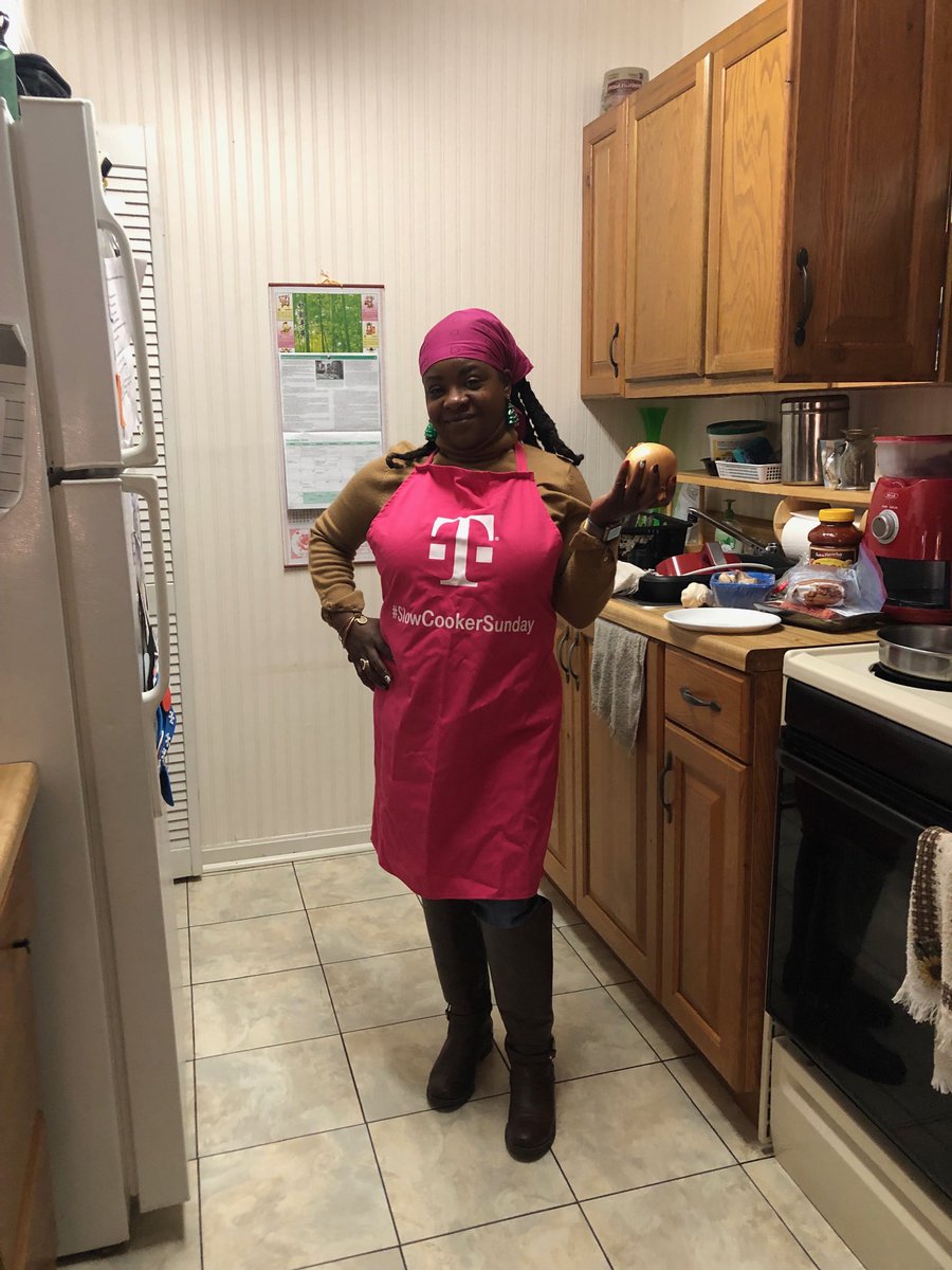 ChemTeacherMsT's tweet image. #SpaghettiSunday ⁦@TMobile⁩ #SlowCookerSunday