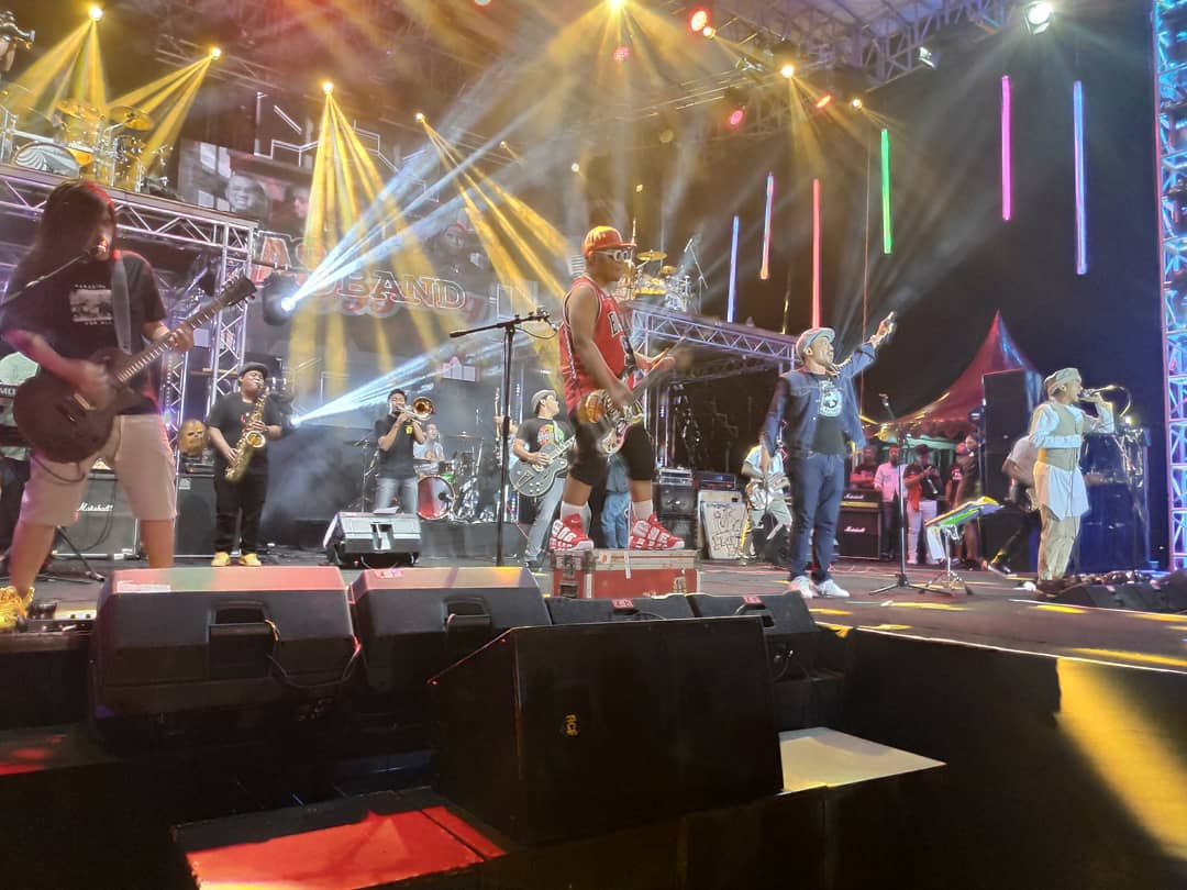 RADIOSHOW tweet media