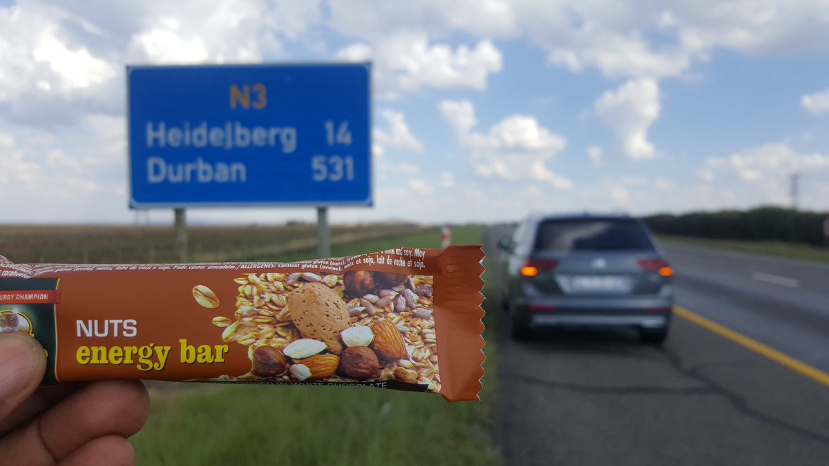 imoto_online's tweet photo. Thanks Jozi, you've been EPIC this weekend. Tiguan made it all the more comfortable. Now back to KZN.Tiguan AllSpace TDI DSG 4Motion says tank will give 900km. energy bar in hand, 530km to go to Home.  Yours for R6999
 #TiguanAllspace #VWSA #VWAlpine #ImotoonlineFestivedrives https://t.co/bWm5Usk2Zd