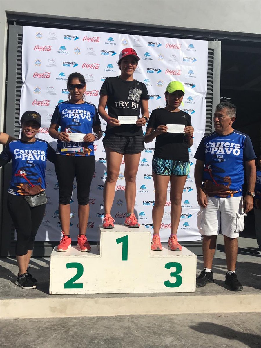 AstridNovelo's tweet photo. Carrera del pavo, Progreso, Yucatán. Ya tengo para la cena familia 😬 #lovesports #runnining #tryfit #carreradelpavo https://t.co/3y9nLRtcZy