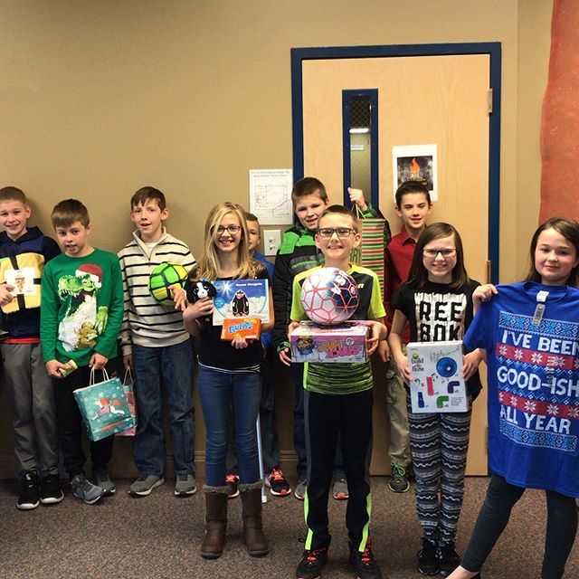 56Ignite's tweet photo. Merry Christmas Ignite!

#experiencefriendship #5thand6thgradeawesomeness #christmasatfriendship https://t.co/NPZaXHPCWM https://t.co/QB8yfwdrRB