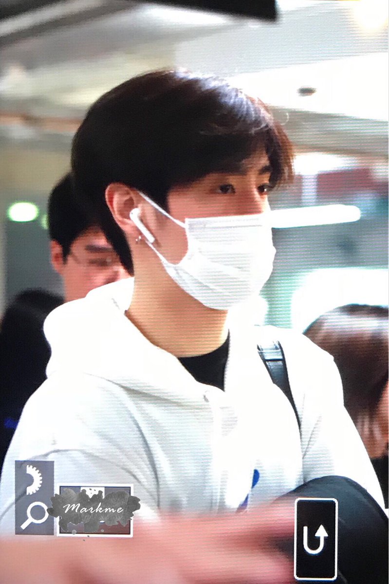 Preview 20181223 BKK Departure
#GOT7⁠ ⁠⁠ ⁠⁠ ⁠⁠ ⁠⁠ ⁠⁠ ⁠⁠ ⁠⁠ ⁠⁠ ⁠⁠ ⁠⁠ #마크 #갓세븐⁠ ⁠⁠ ⁠⁠ ⁠⁠ ⁠⁠ ⁠⁠ ⁠⁠ ⁠⁠ ⁠⁠ ⁠⁠ ⁠⁠ ⁠⁠ ⁠⁠ #MARK