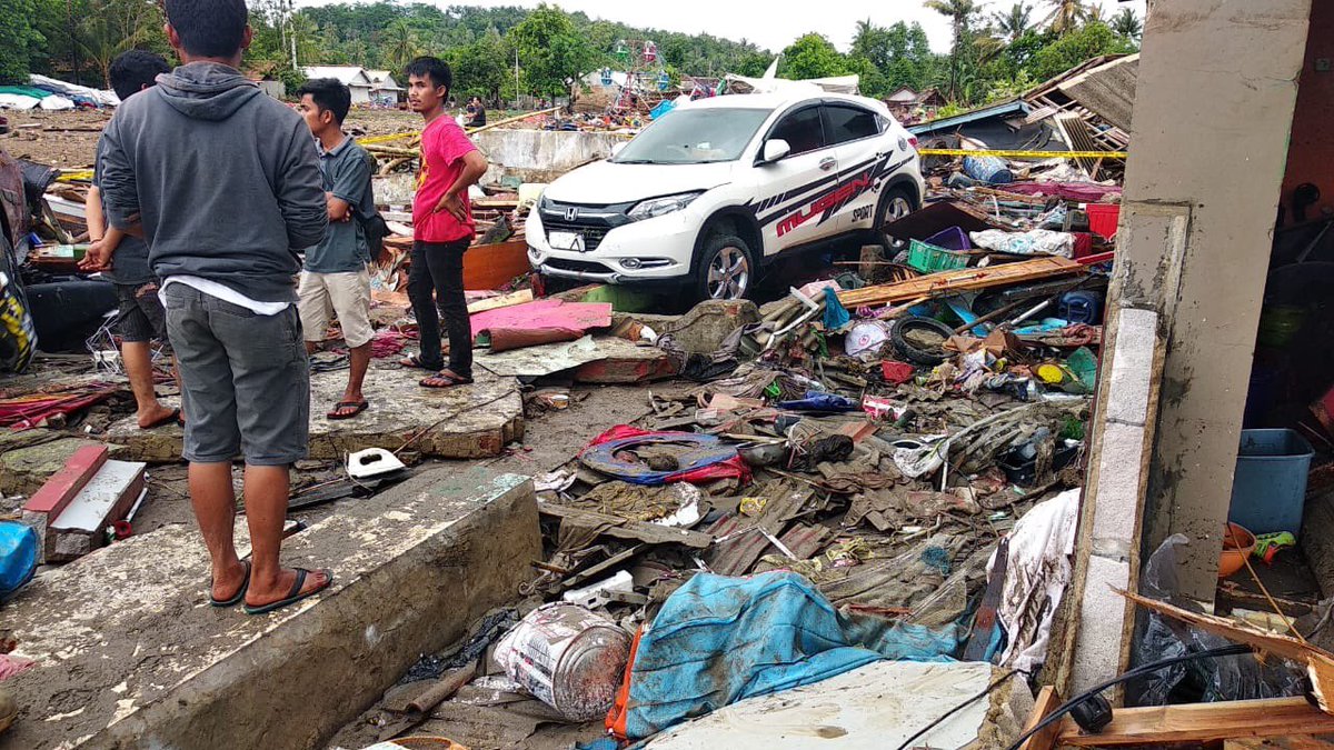 26_DaniPedrosa's tweet photo. Sad news. #IndonesiaTsunami All my support to all the people affected for the tsunami. https://t.co/DhLATf9x3E