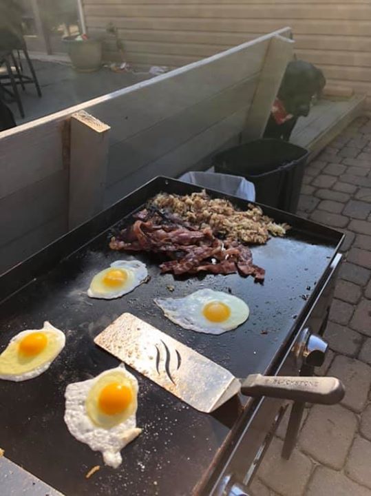 jamesbreesiii's tweet photo. Keith Butler all about the Griddle! 😄 https://t.co/yWiSQaYq4i