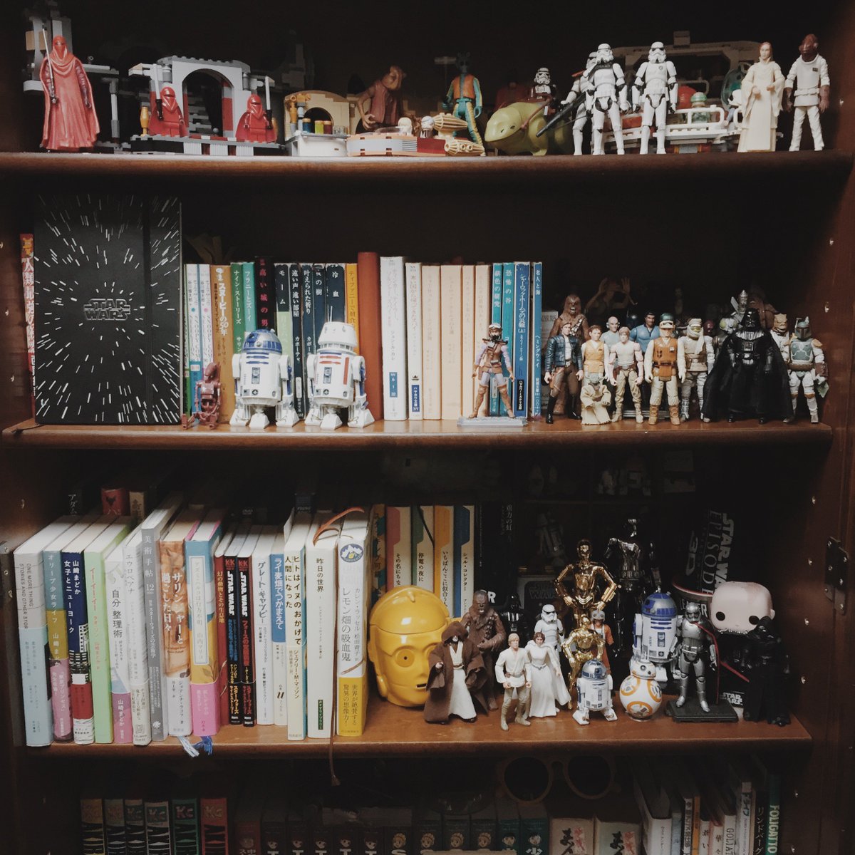22世紀ジェダイ 22nd Century Jedi En Twitter 気になっててまだ読んでない本も川原さんの本棚にいっぱいあります トランジットの韓国朝鮮の号でイラスト見ました ムンジェイン大統領の絵が可愛いしすごい似ていると我が家で話題です 22世紀ジェダイ 22nd Century Jedi En Twitter 気になっててまだ読んでない本も川原さんの本棚にいっぱいあります トランジットの韓国朝鮮の号でイラスト見ました ムンジェイン大統領の絵が可愛いしすごい似ていると我が家で話題です