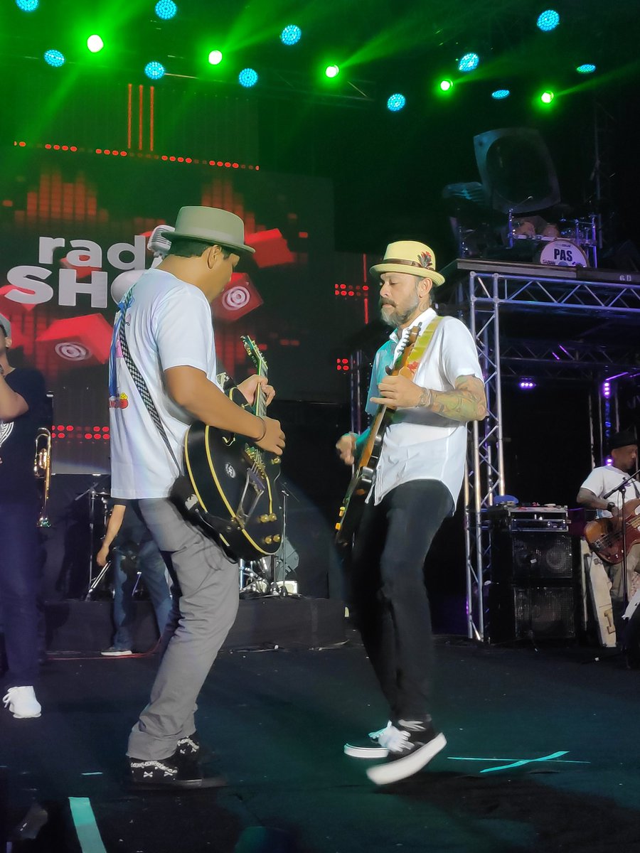 RADIOSHOW tweet media