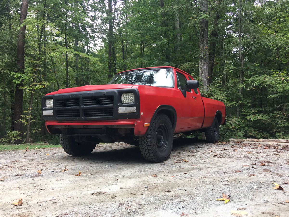 SheridanJones0's tweet photo. I miss my truck so damn much rn :( https://t.co/0K76iFRYwu