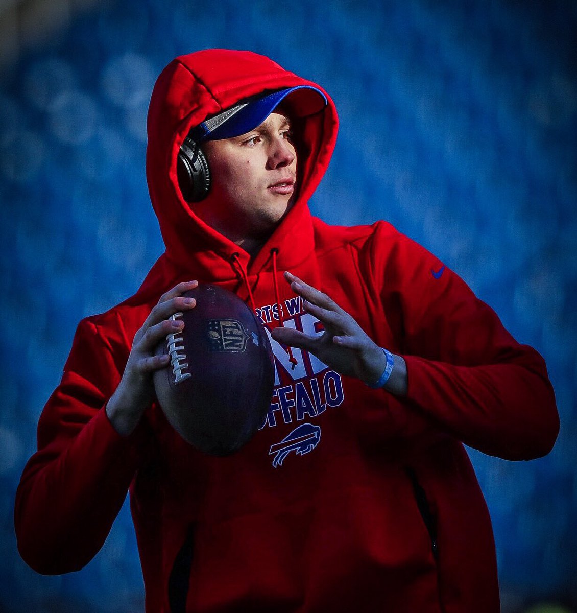 BuffaloBills's tweet photo. QB1.
#BUFvsNE #GoBills https://t.co/gfsJiV9bFp