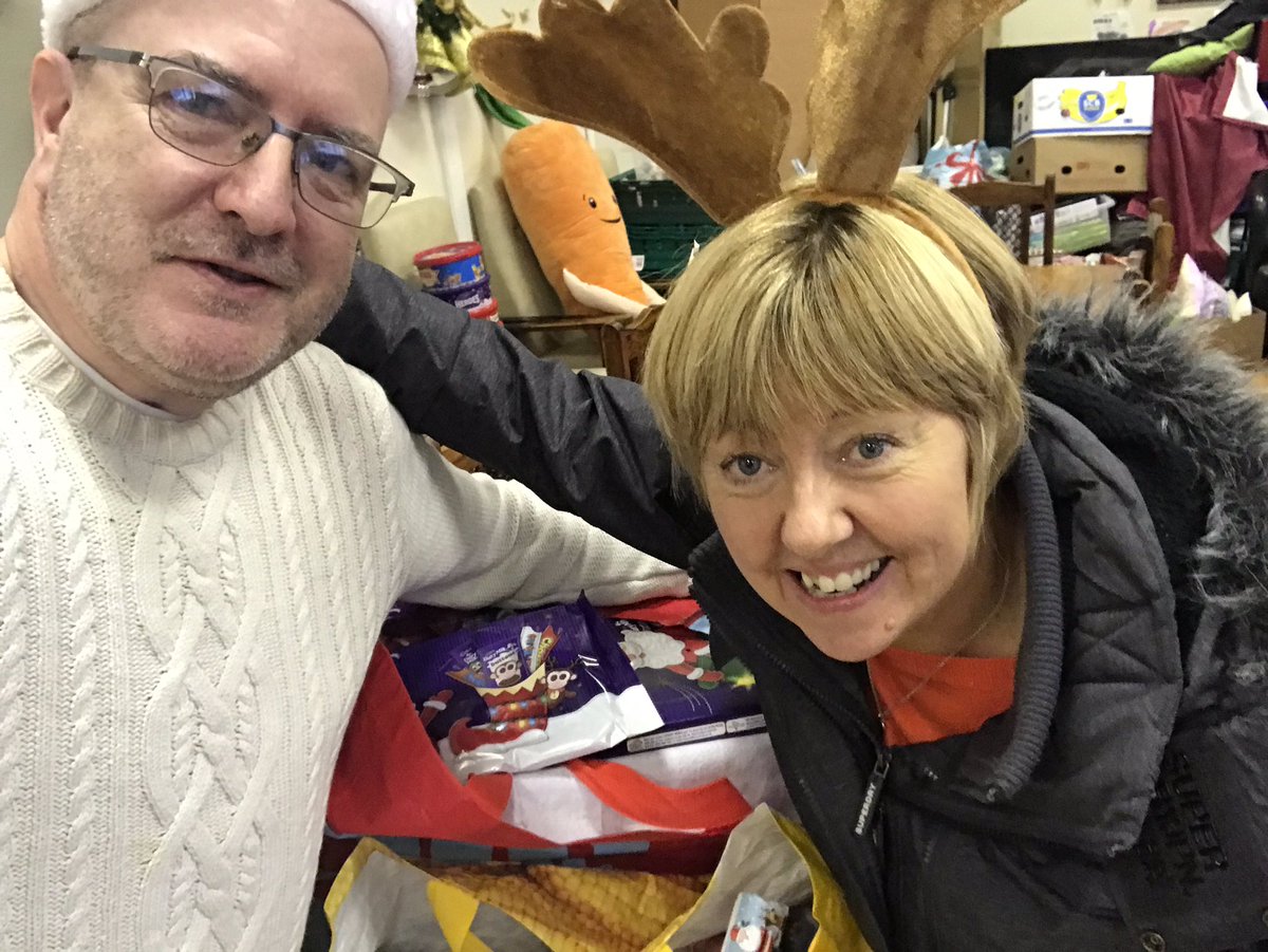 Well Done to the traders and customers of Barrow Market Hall. Jacqui Armstrong has just delivered sacks of goodies to Barrow Community Kitchen. Gratefully received by Cllr Michael Cassells on behalf of Barrow Community Kitchen