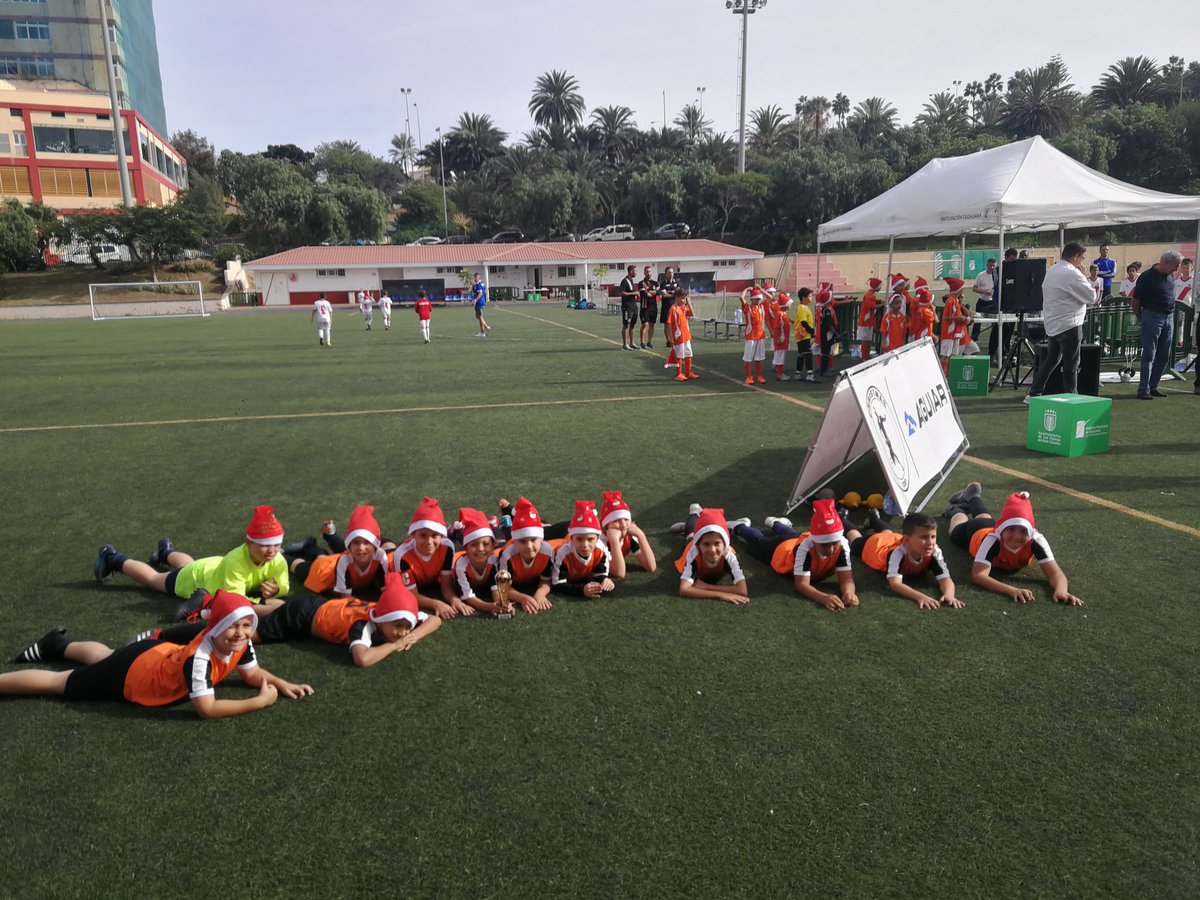 Nuestro Benjamin C gana la final de consolación y se proclama como tercer clasificado en el Torneo Benéfico Benjamin organizado por <a href="/AguiarCup2017/">IOC Christmas Cup 2018</a>. Agradecidos por el trato recibido y por la invitación, excelente organización.
#SomosPiletas
