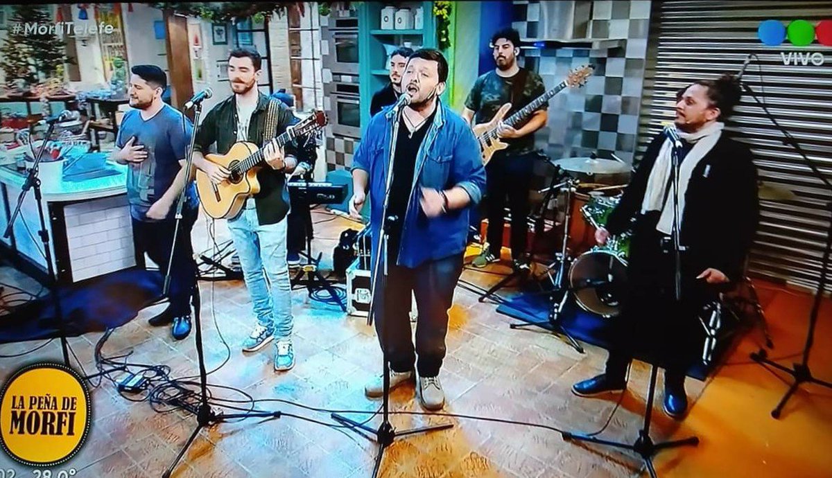 LesgartLucas's tweet photo. ¡Felicitaciones a @loszambrano_ok!
Orgullo chabasense. Excelente presentación en @MorfiTelefe
Ojalá sigan alcanzando todos los logros que merecen y por los que tanto trabajan. https://t.co/IjP3Y19dWv
