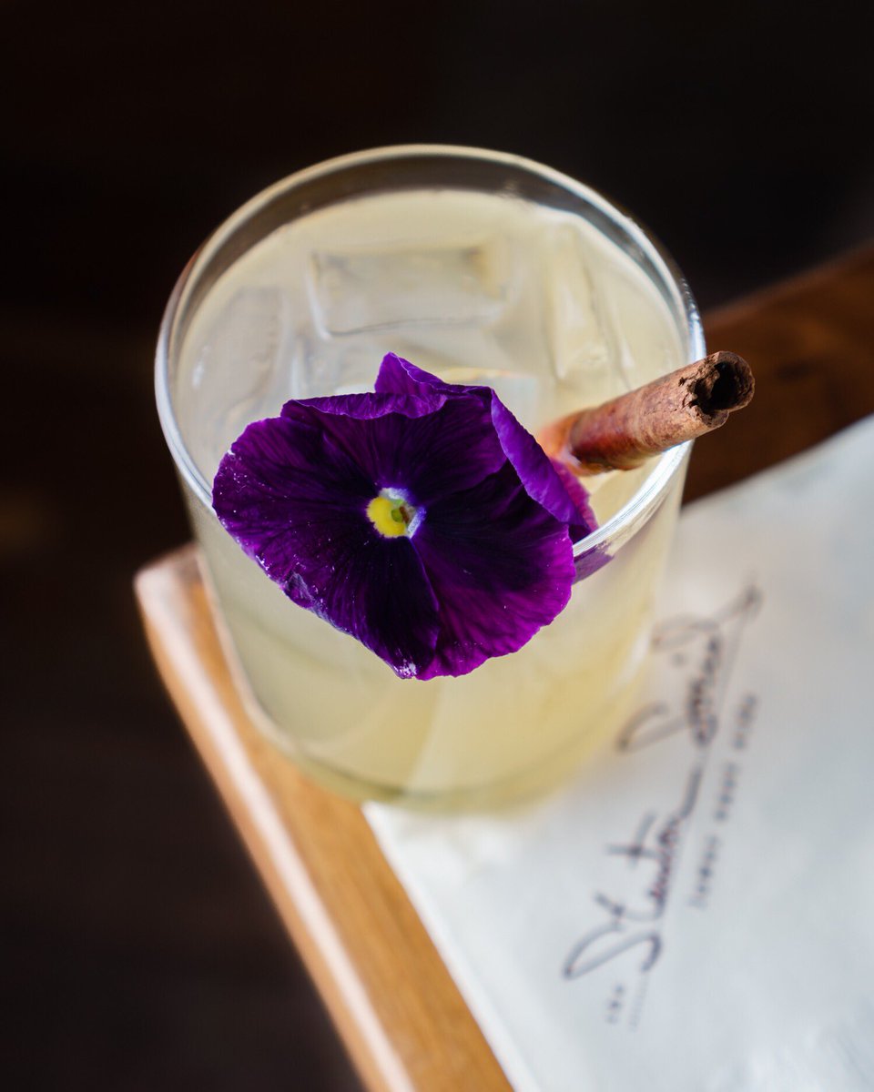 We fall to pieces every time we get a sip of one of our cocktail favorites, ''Fall to Pieces' 🍹