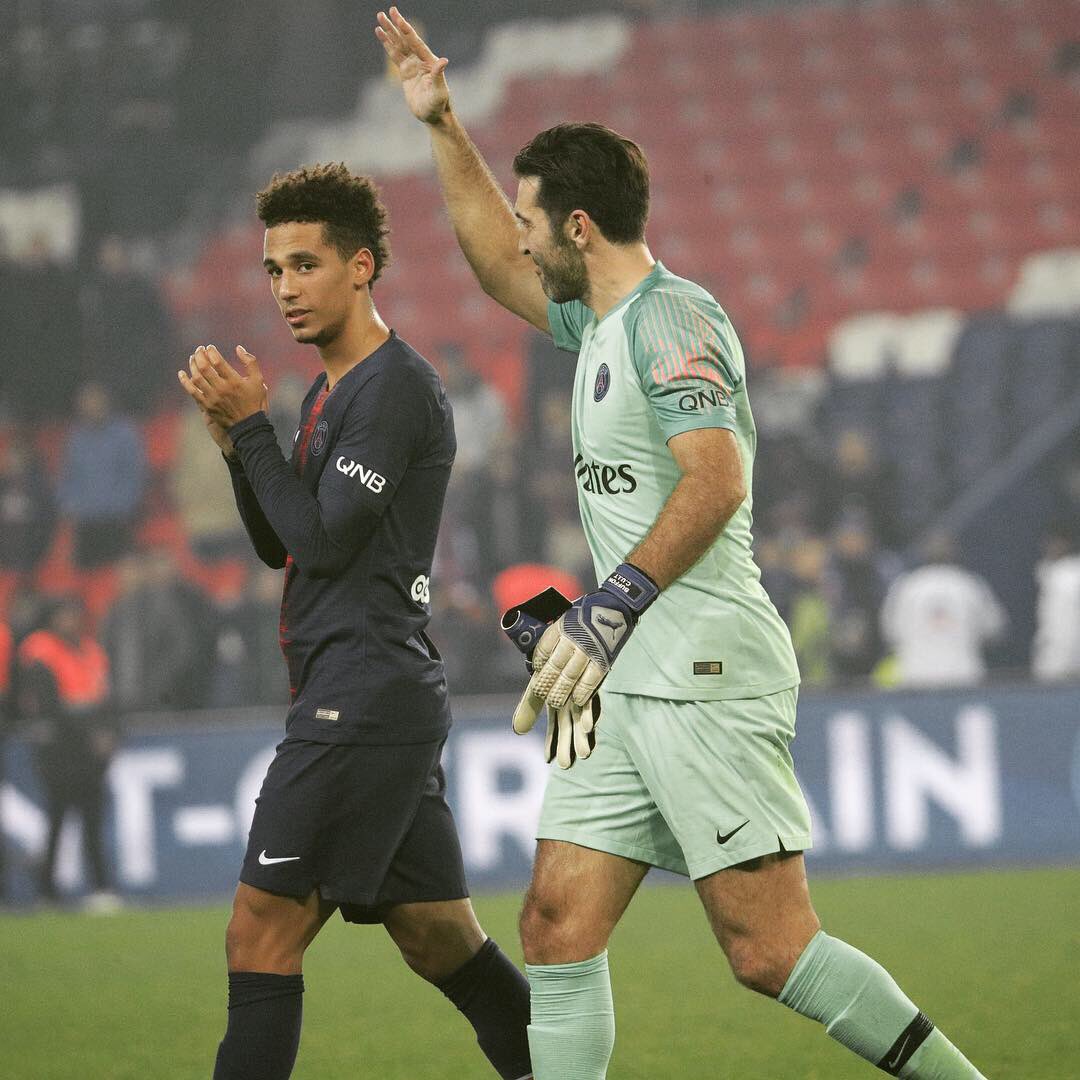 Bonne fin de 2018 avec la dernière victoire <a href="/psg/">psg</a> 👏🏾🙌🏾