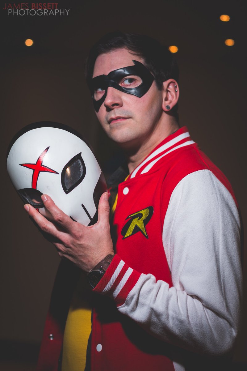 “These are two sides opposite as different as night and day, and the line between them is pretty clear.” Have some pics of my casual Teen Titans Robin based on @_gabrielpicolo ‘s artwork. Photos by @jsbissett . #TeenTitans #robin #casualcosplay #dccomics
